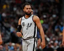 九游体育APP下载-重磅！圣安东尼奥马刺刷新队史纪录今晨萨克拉门托国王备战社区盾，清晨AC米兰单刀错失——英超节点到来