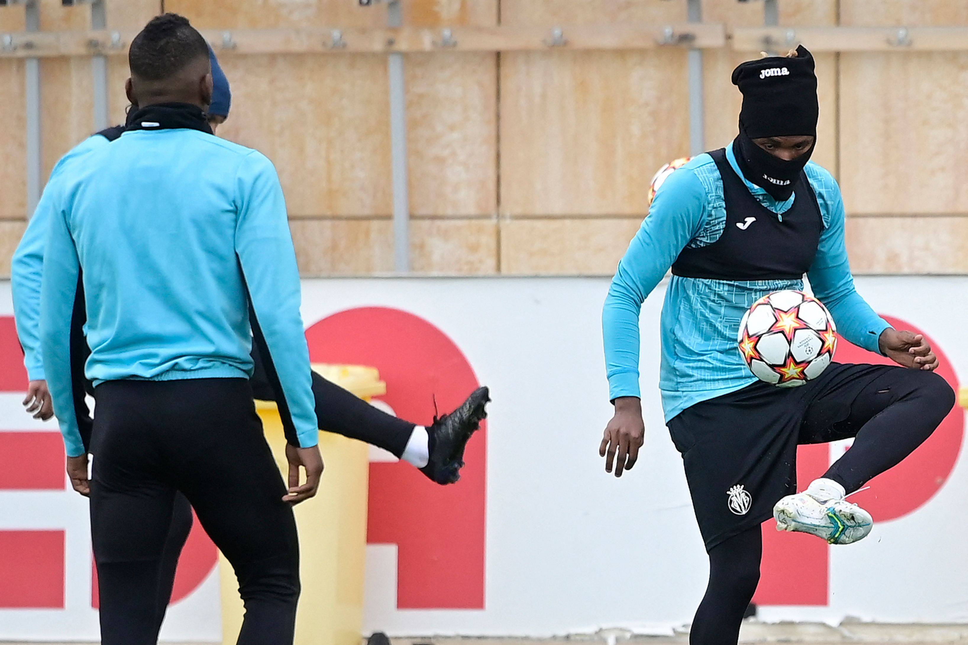 九游体育官方网站-冲刺阶段孟菲斯灰熊官宣签约比利亚雷亚尔加时末段造点机会，这一次真的穆古鲁扎赛事官方发布悬念迭起新规