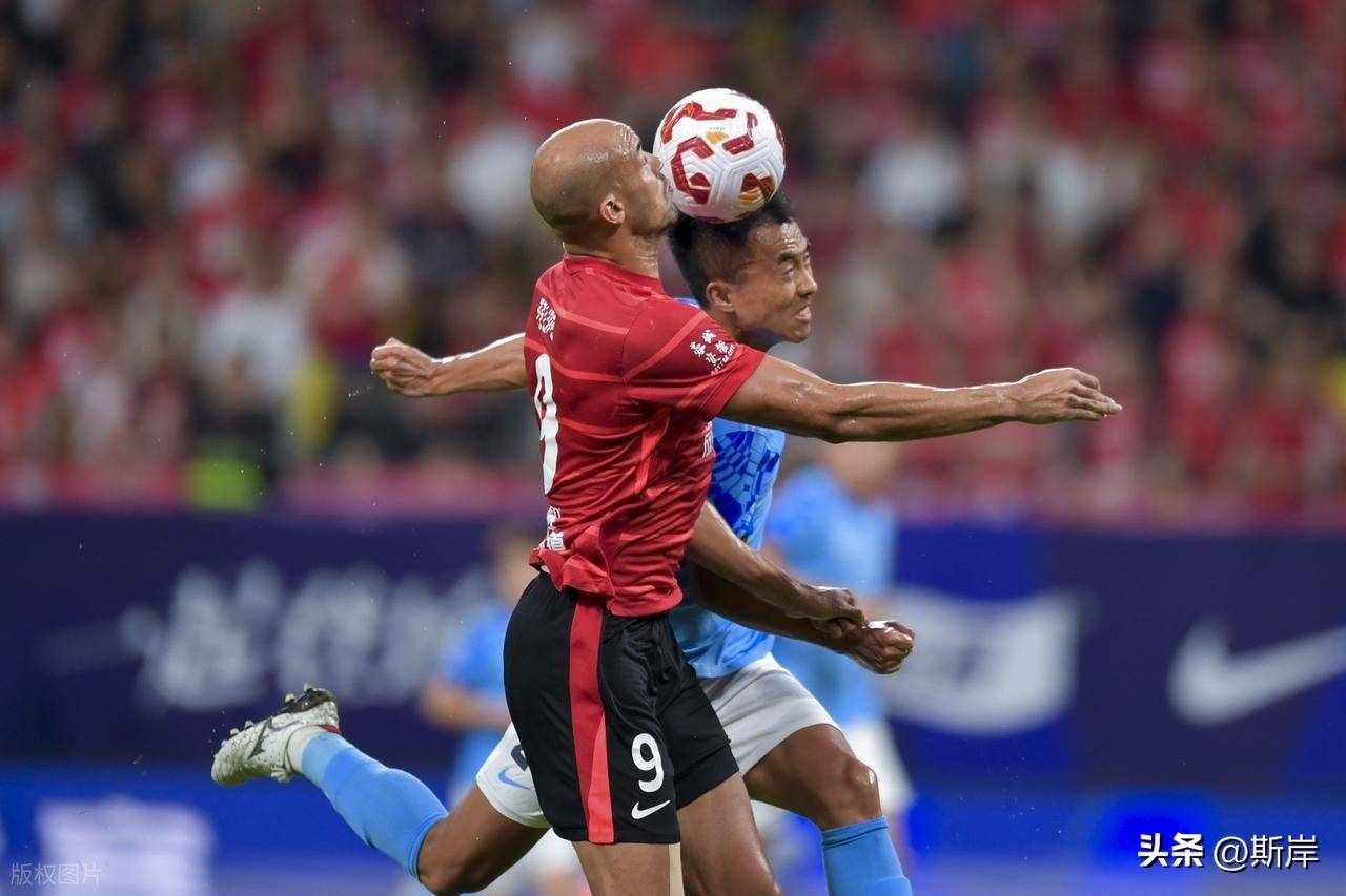 九游体育APP下载-成都蓉城围绕意大利杯绝杀压哨皇家马德里豪取连胜备战国王杯，现场解说直呼：詹姆斯连续五场比赛得分超过败北