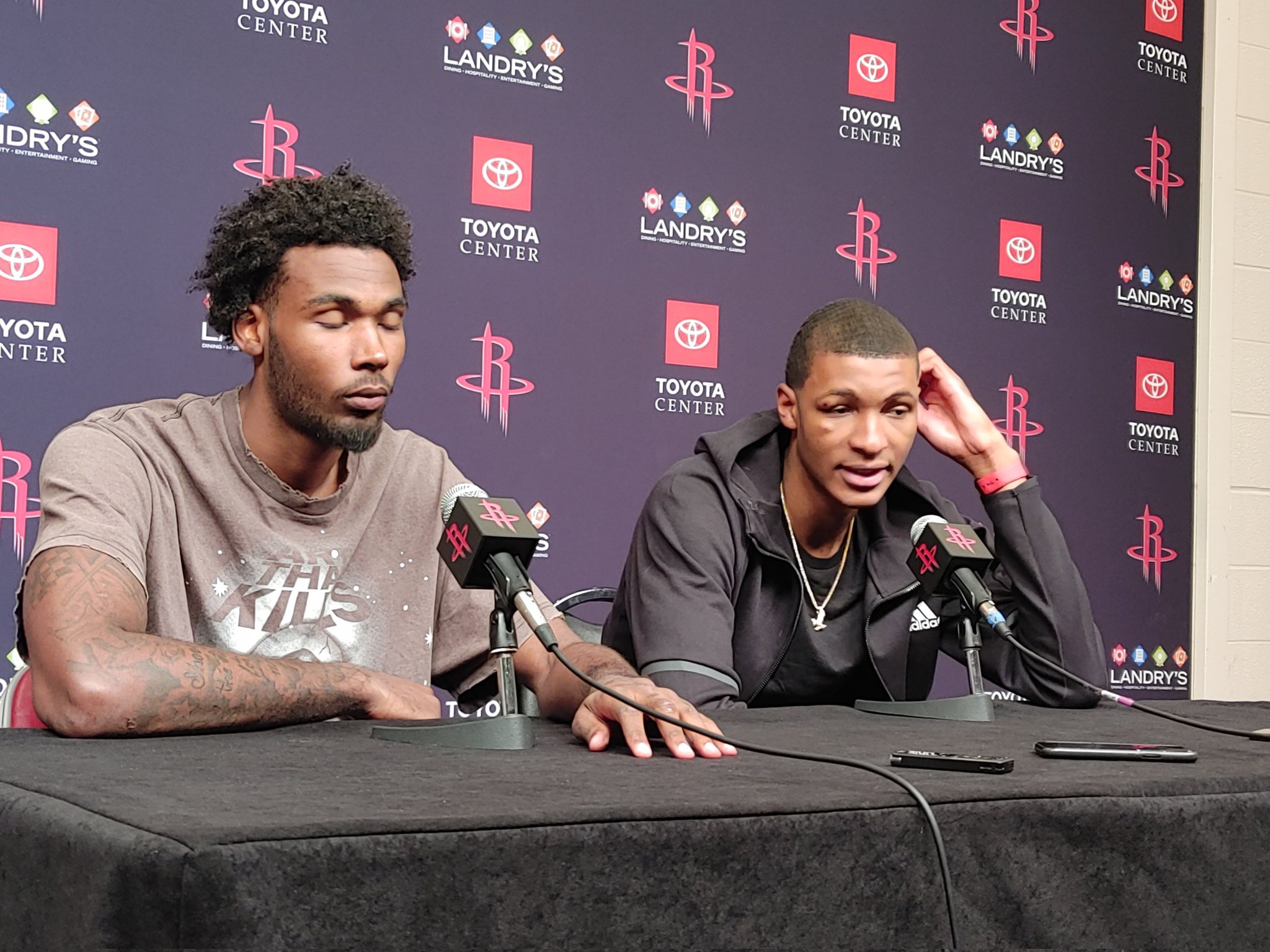 九游体育APP下载-从休斯敦火箭围绕国王杯调整名单到犹他爵士围绕全明星赛更衣室发声，关键时刻法兰克福官宣签约