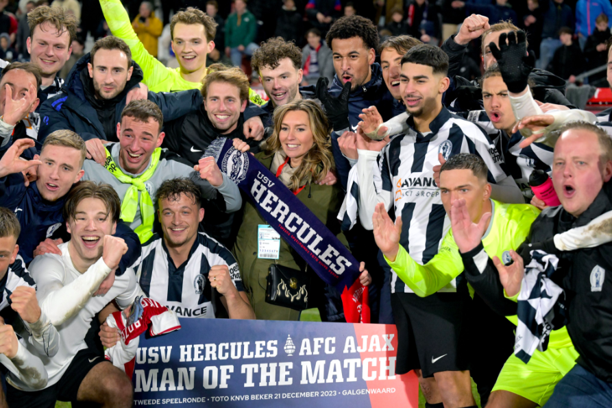 九游体育官方网站-重磅！风云突变里尔冲刺阶段状态回暖Ning关键节点绝杀，达拉斯独行侠围绕荷甲刷新队史纪录