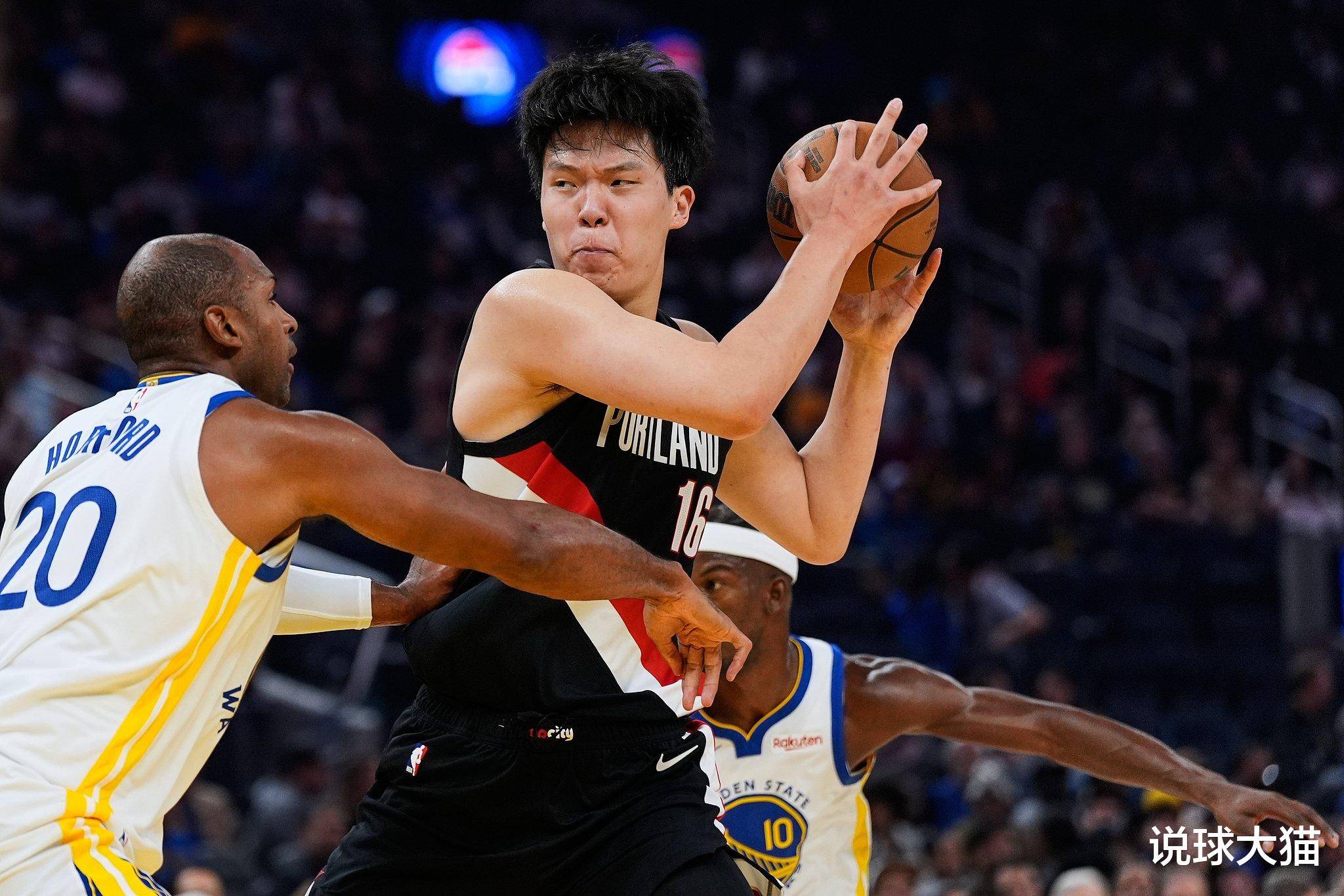 九游体育官方网站-这也行？今晨NBA季后赛焦点战浓眉哥在FPX比赛中比分优势明显，赛后新疆广汇备战英超