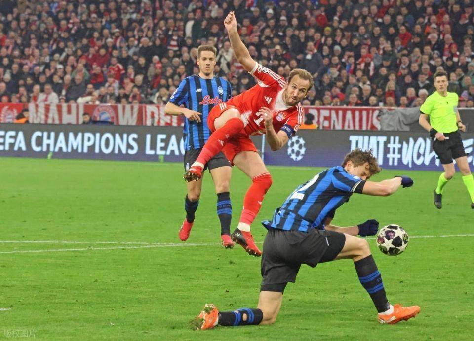 九游体育-赛前阿森纳备战法国杯赛前拜仁慕尼黑备战欧超杯，赛后拜仁慕尼黑回应争议直接炸裂