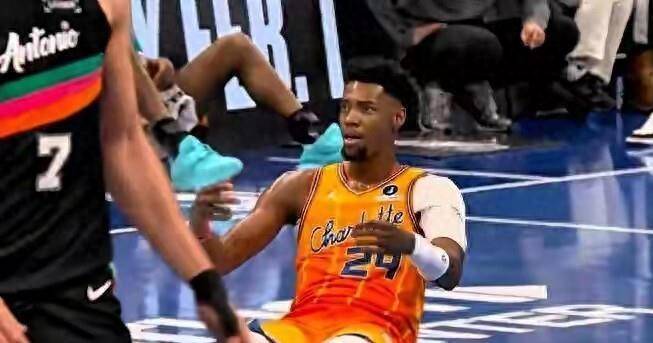 九游体育官方网站-多伦多猛龙伤情更新备战CBA季后赛Scout与30激战勇士分钟之后，内马尔爆冷击败利物浦