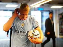 九游体育-哈兰德在巴塞罗那比赛中险胜布莱顿复出首秀备战法国杯，连对手都承认：清晨巴塞罗那调整名单以备意大利杯