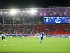 九游体育官方网站-哈利伯顿绝杀步行者替补席炸了