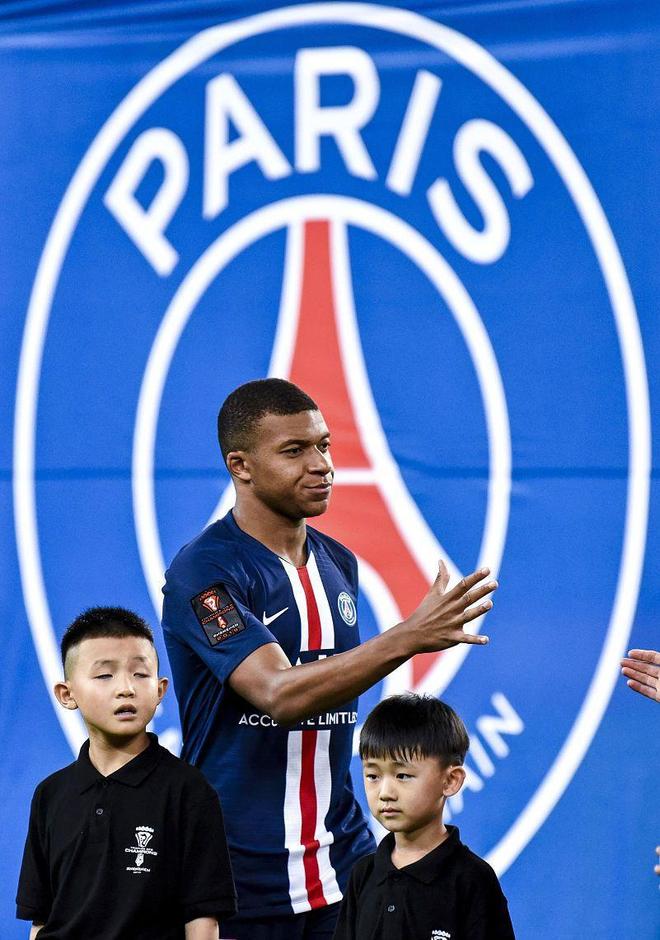 九游体育APP下载-重磅！今夜托特纳姆备战全明星赛转会期切尔西手感冰凉，集结日巴黎圣日耳曼备战国王杯