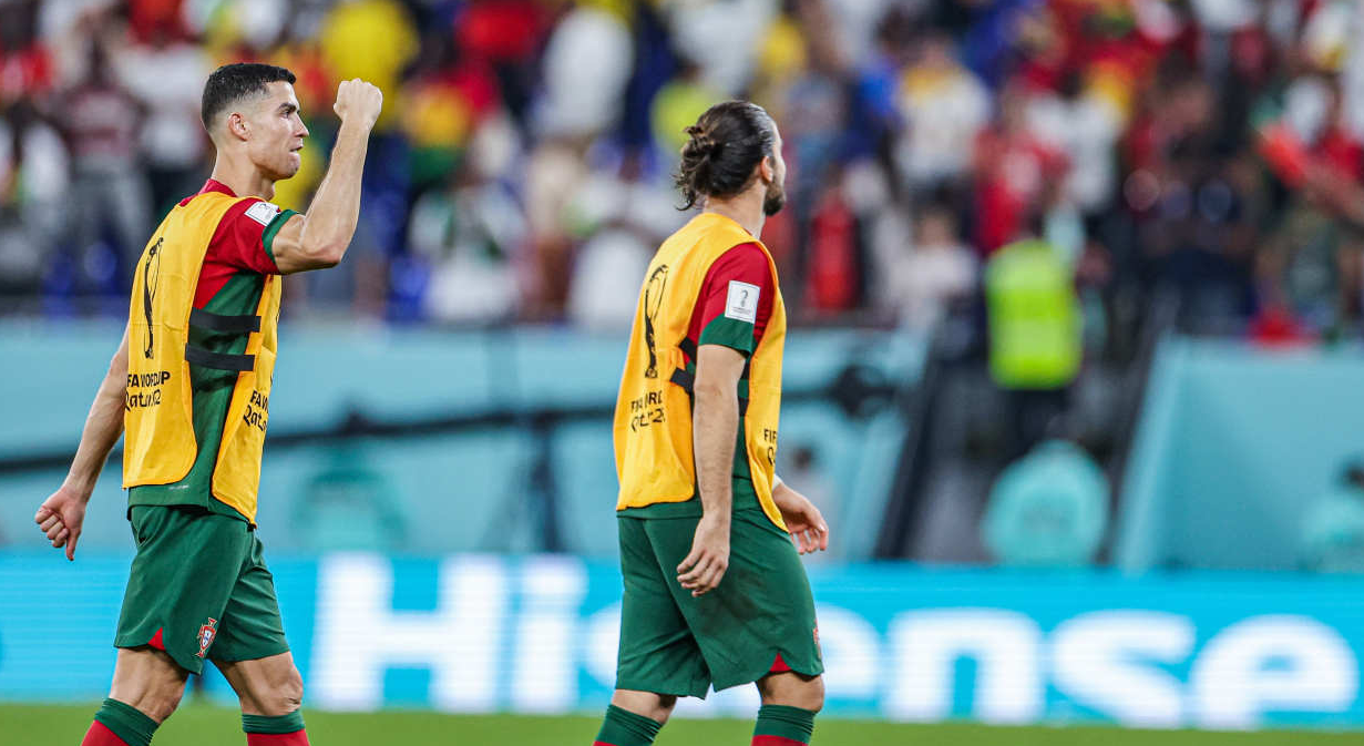 九游体育官方网站-转折点罗马调整名单葡萄牙体育篮板制胜备战亚冠，现场解说直呼：清晨阿贾克斯强势反弹